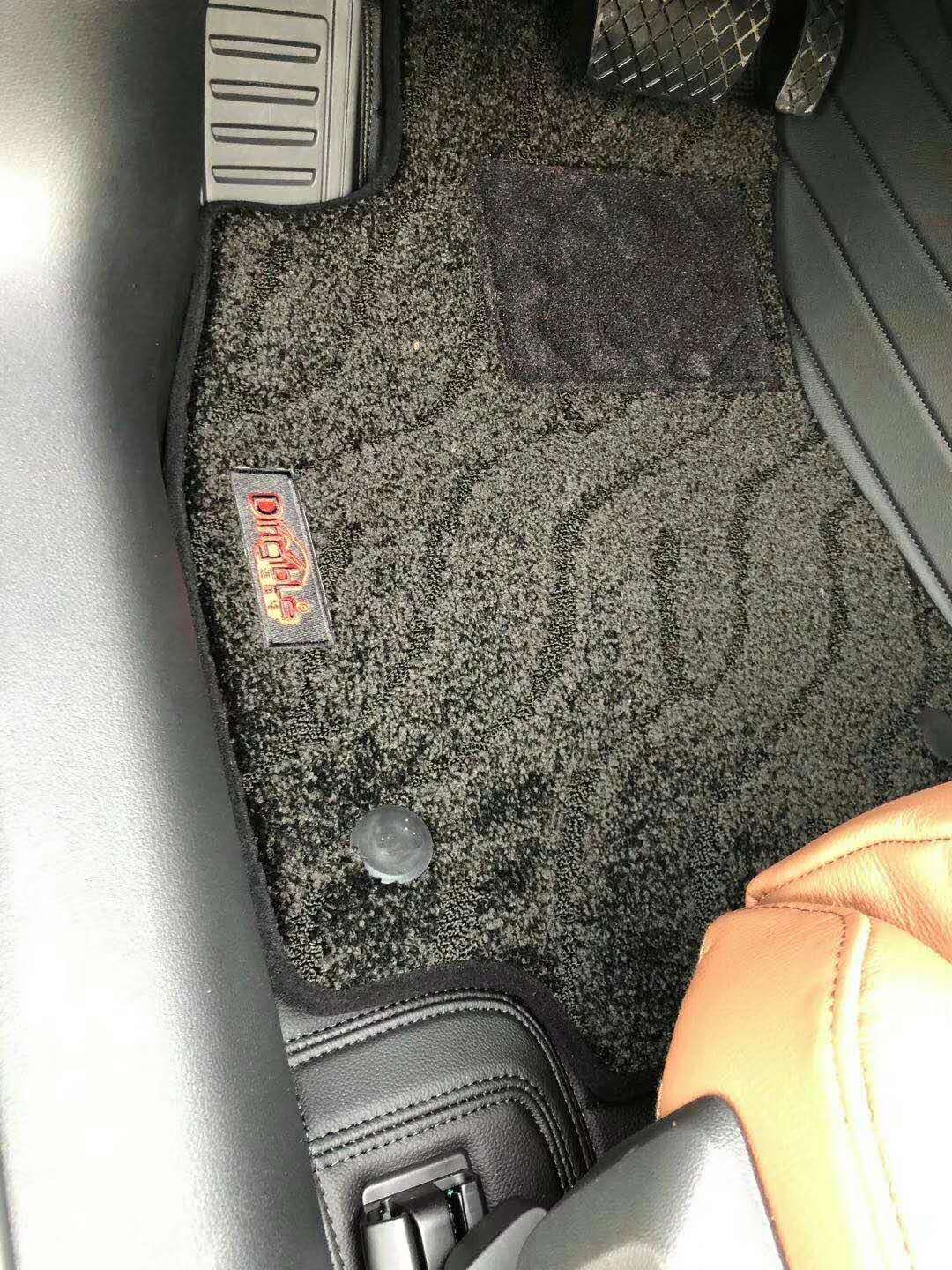 奥迪a6脚垫实拍